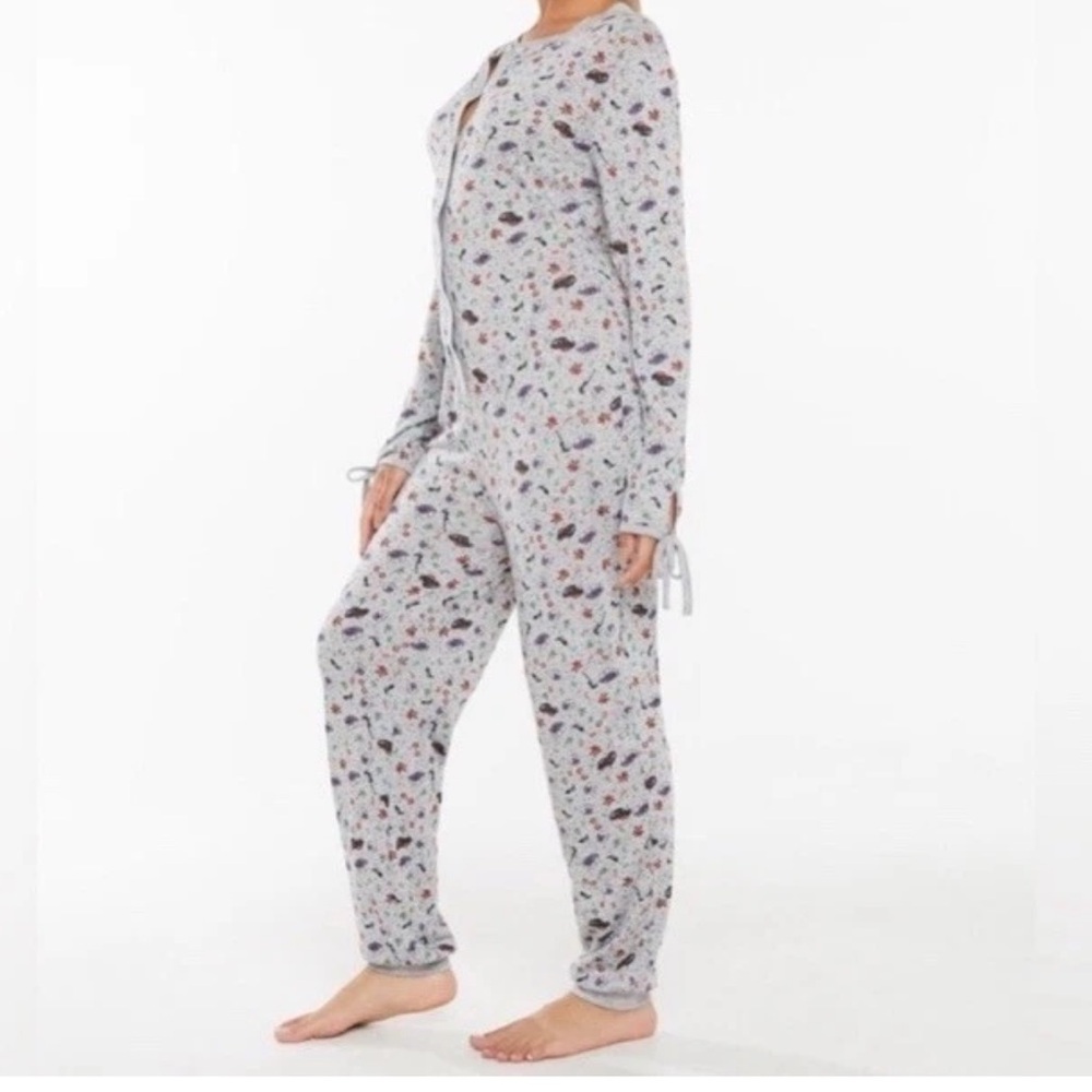 Savage X Fenty‎ Gray Christmas Pajama Set ‘Tis the Season Open Back Onesie